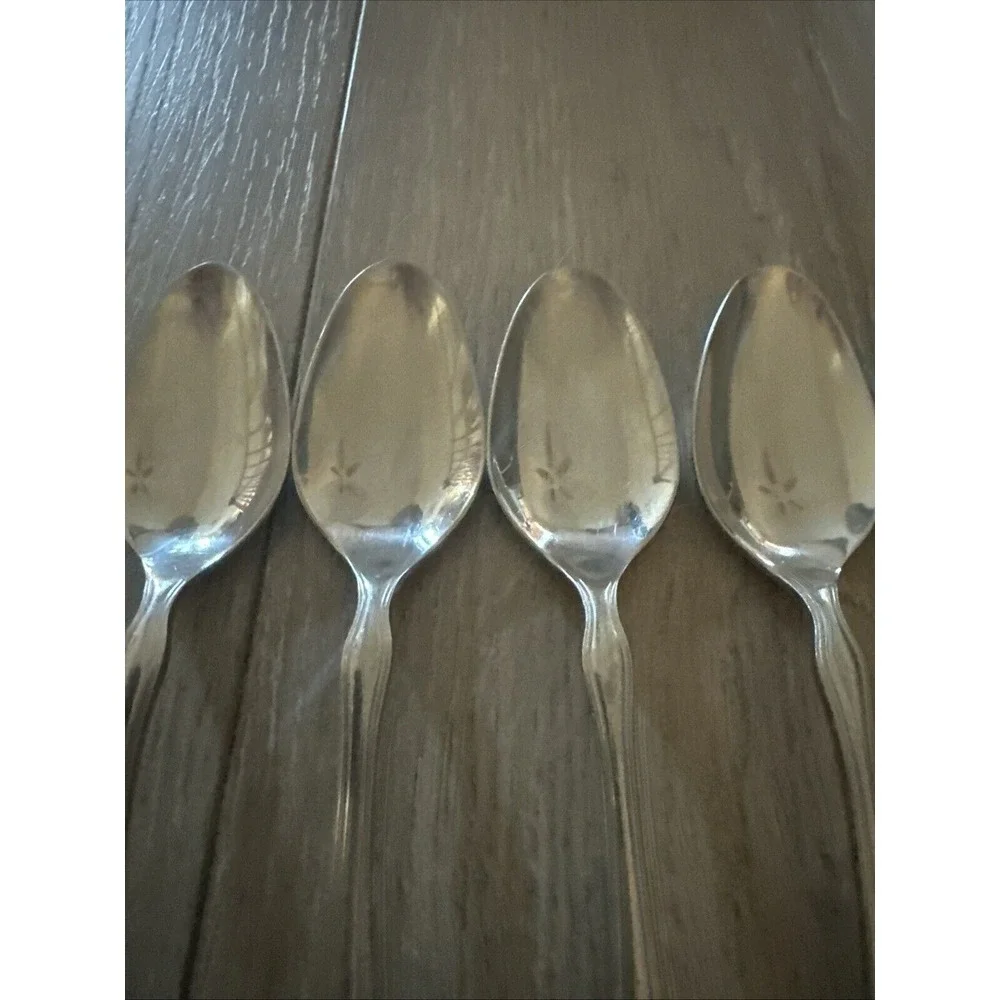 7 PCs Royal Splendor International stainless Scrolls‎ glossy Oval Place Spoons
